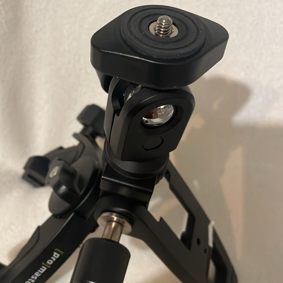 Promaster System Pro ''The Clamper'' Universal Clamping Tripod - Picture 4 of 7